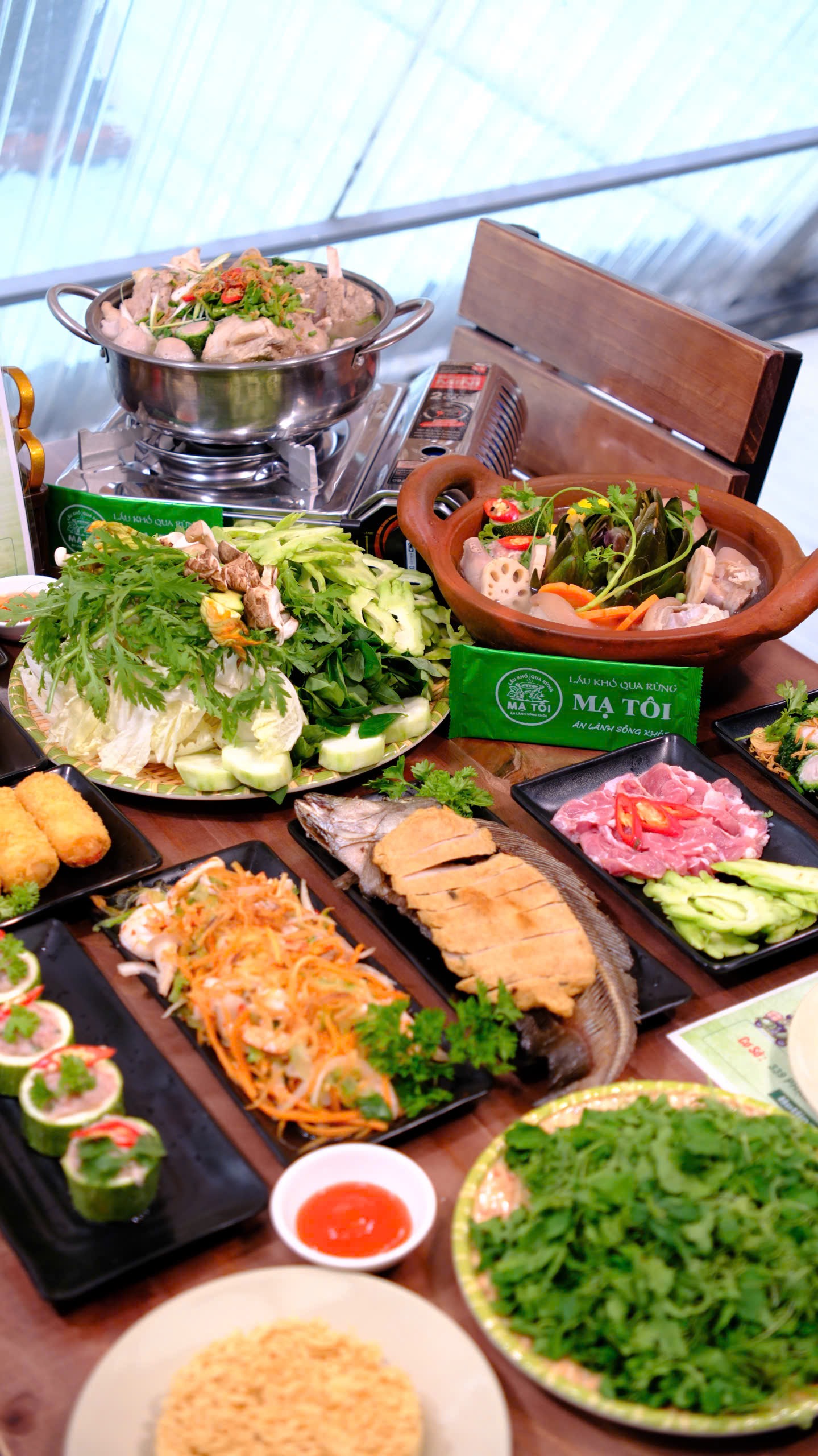 Mạ Tôi Gò Vấp - Lẩu Khổ Qua Rừng 339 Phạm Huy Thông - Không gian bên trong