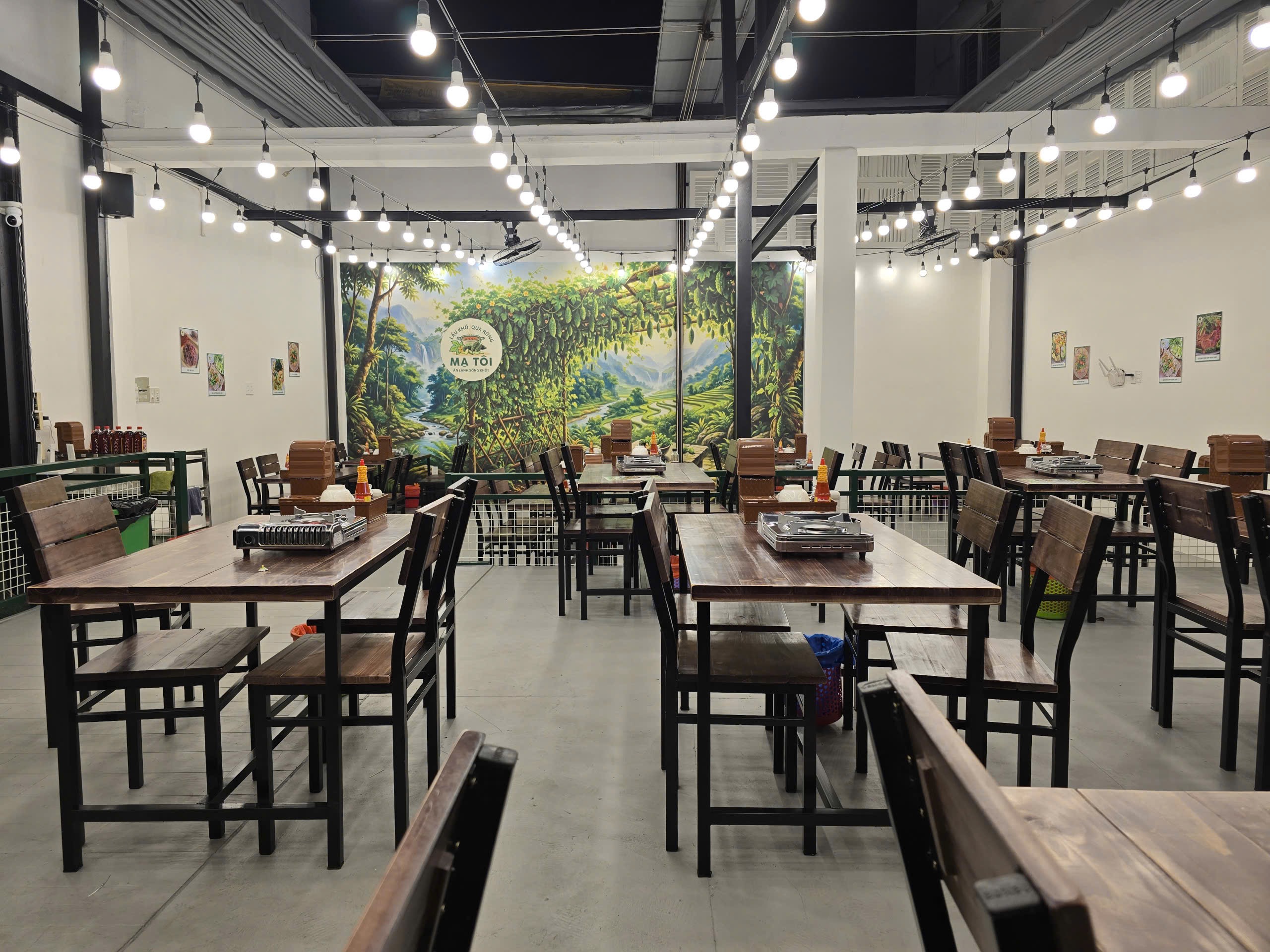 Mạ Tôi Tân Bình - Lẩu Khổ Qua Rừng 1L Bình Giã - Phòng riêng